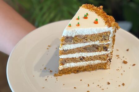 Пряный морковный торт