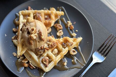 Венская вафля Топленый крем и орехи