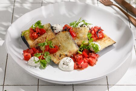 Хрустящие баклажаны с кремом из сулугуни