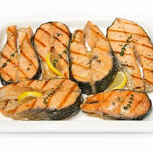 Стейк семги на гриле