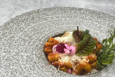 Паста с баклажаном, цукини и свиной вырез. в том.соус 300 гр