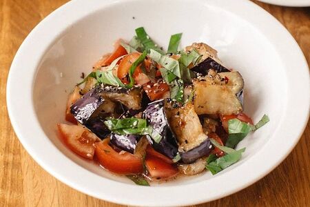 Салат с баклажанами