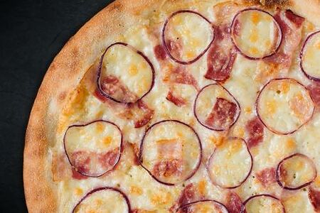 Пицца Карбонара (тонкое тесто)