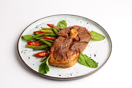 Стейк из молодого ягненка