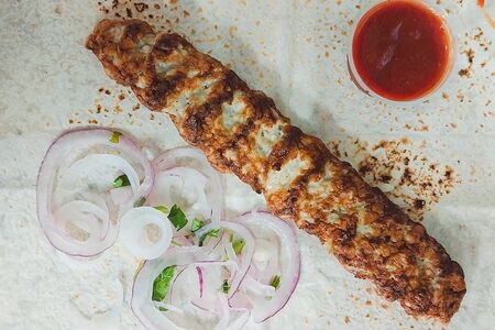 Люля-кебаб в лаваше