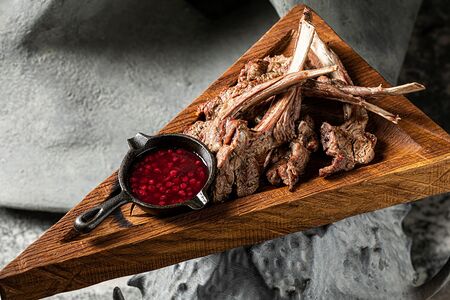 Каре ягненка на гриле