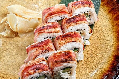 Обожженный ролл с беконом