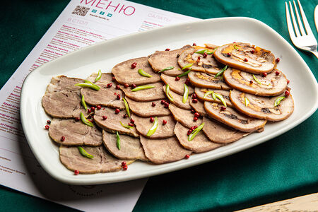 Мясная тарелка