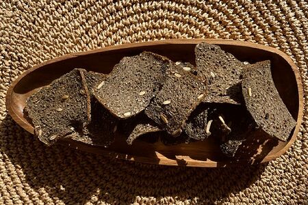 Бездрожжевые чипсы со спирулиной и гималайской солью