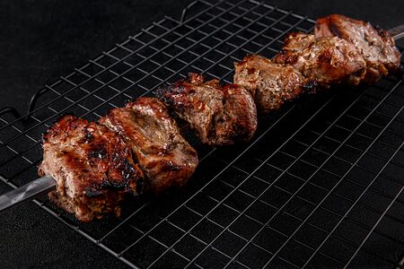 Шашлык из cвинoй шеи