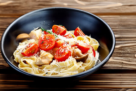 Паста с курицей и грибами