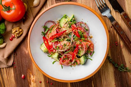 Салат с орехами по-грузински