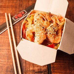 Фунчоза с креветками в сливочном соусе 