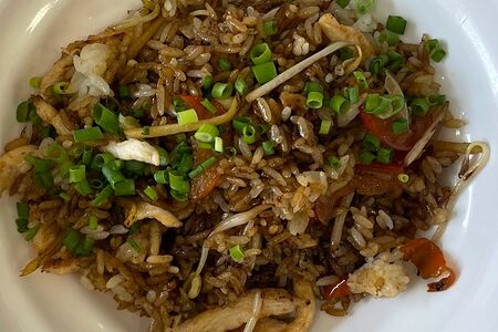 Жареный рис с говядиной