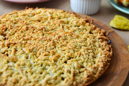 Песочный пирог с вишней