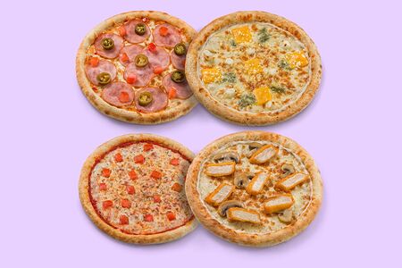 Четыре маленькие пиццы