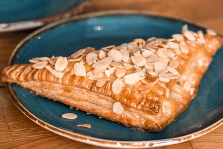 Слойка с вишней