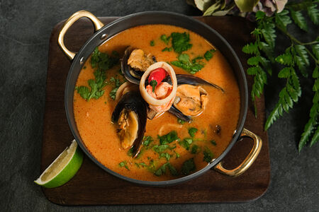 Том Ям с морепродуктами