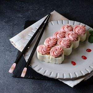 Сладкий ролл с ананасом