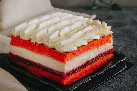 Нарезной торт Красный Бархат