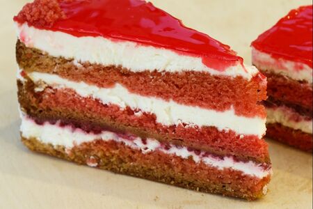 Пирожное бисквитное Красный бархат