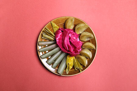 Ассорти из домашних солений