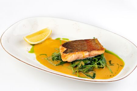 Спинка форели с жареной зеленью