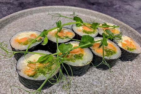 Футо острый лосось