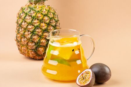 Ананас-маракуйя