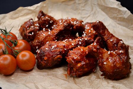 Крылышки в остром соусе S