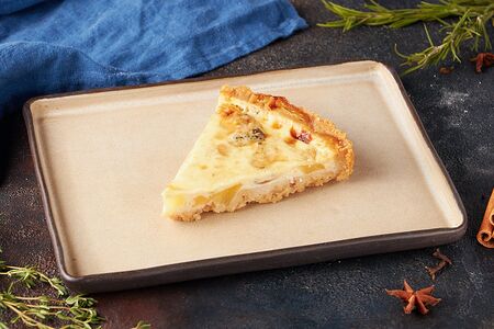 Пирог с грушей и горгондзолой