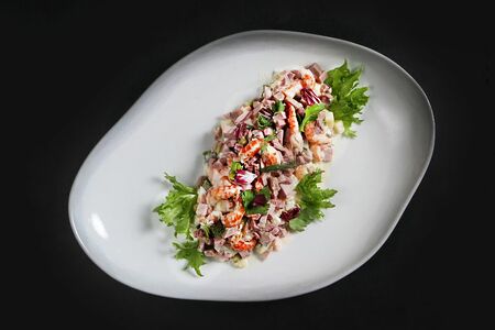 Оливье с телятиной