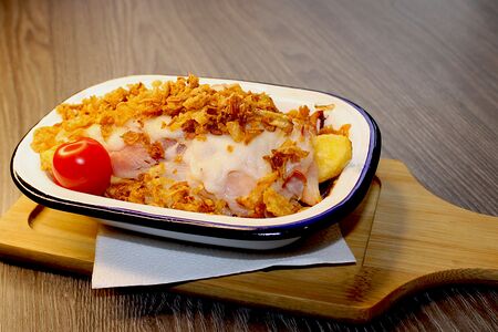 Картофель с беконом и сыром