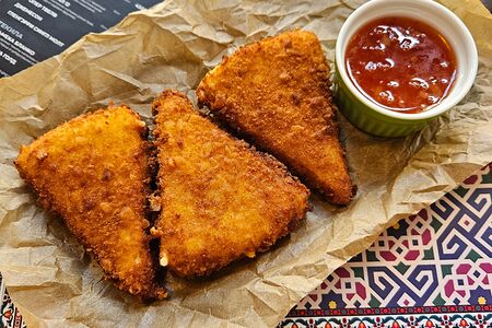 Жареный сулугуни в кляре