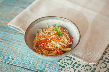 Удон с овощами