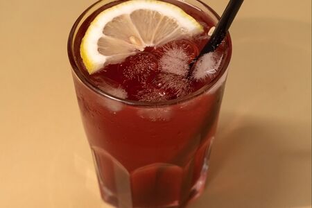 Фирменный прохладительный напиток Айсблуберри