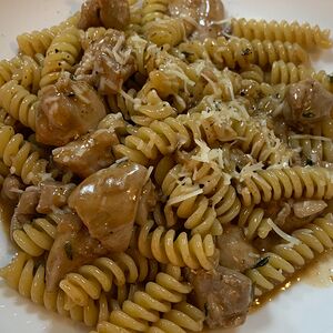 Фузилли с цыпленком