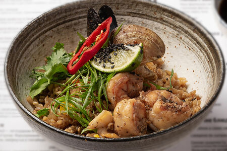 Рис по-японски с морепродуктами