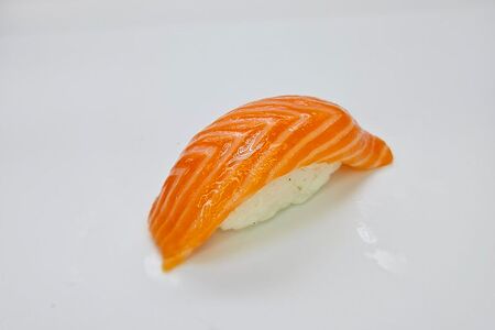 Суши Лосось