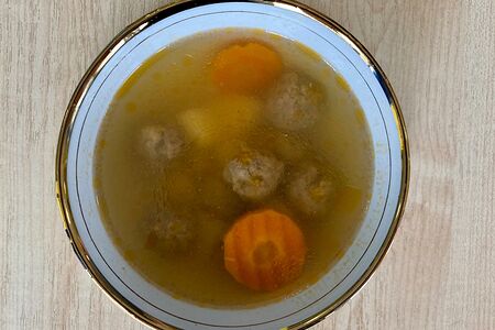Суп с фрикадельками