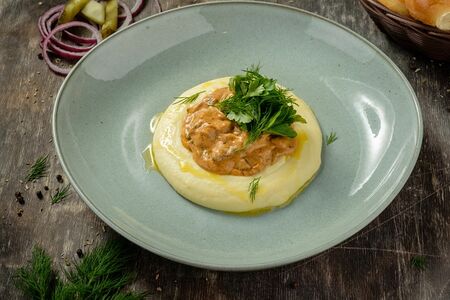 Бефстроганов с пюре