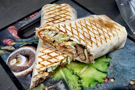 Шаурма большая из свинины