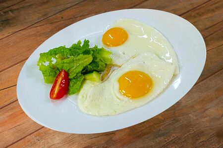 Яичница из двух яиц