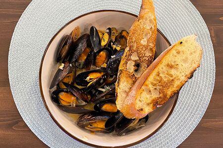 Мидии в соусе том ям