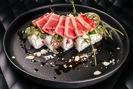 Татаки ролл с тунцом