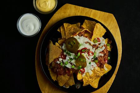 Начос с говядиной