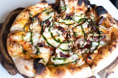 Цыпленок-вешенки-песто