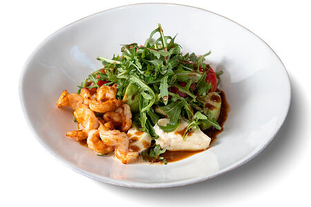 Салат с креветками, авокадо и Моцареллой