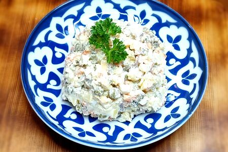 Оливье с говядиной