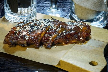 Тонкие свиные рёбрышки в соусе терияки